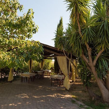 B&B Corte Degli Struzzi Pescia Romana Zewnętrze zdjęcie