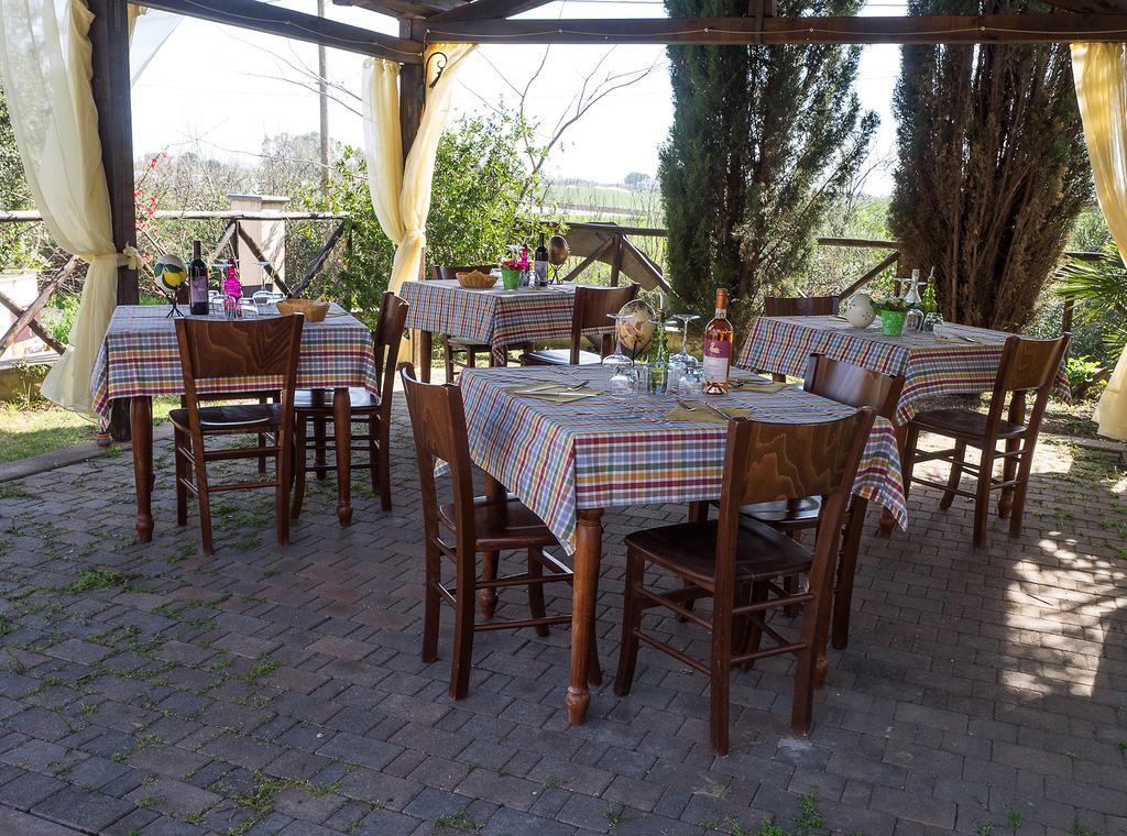 B&B Corte Degli Struzzi Pescia Romana Zewnętrze zdjęcie